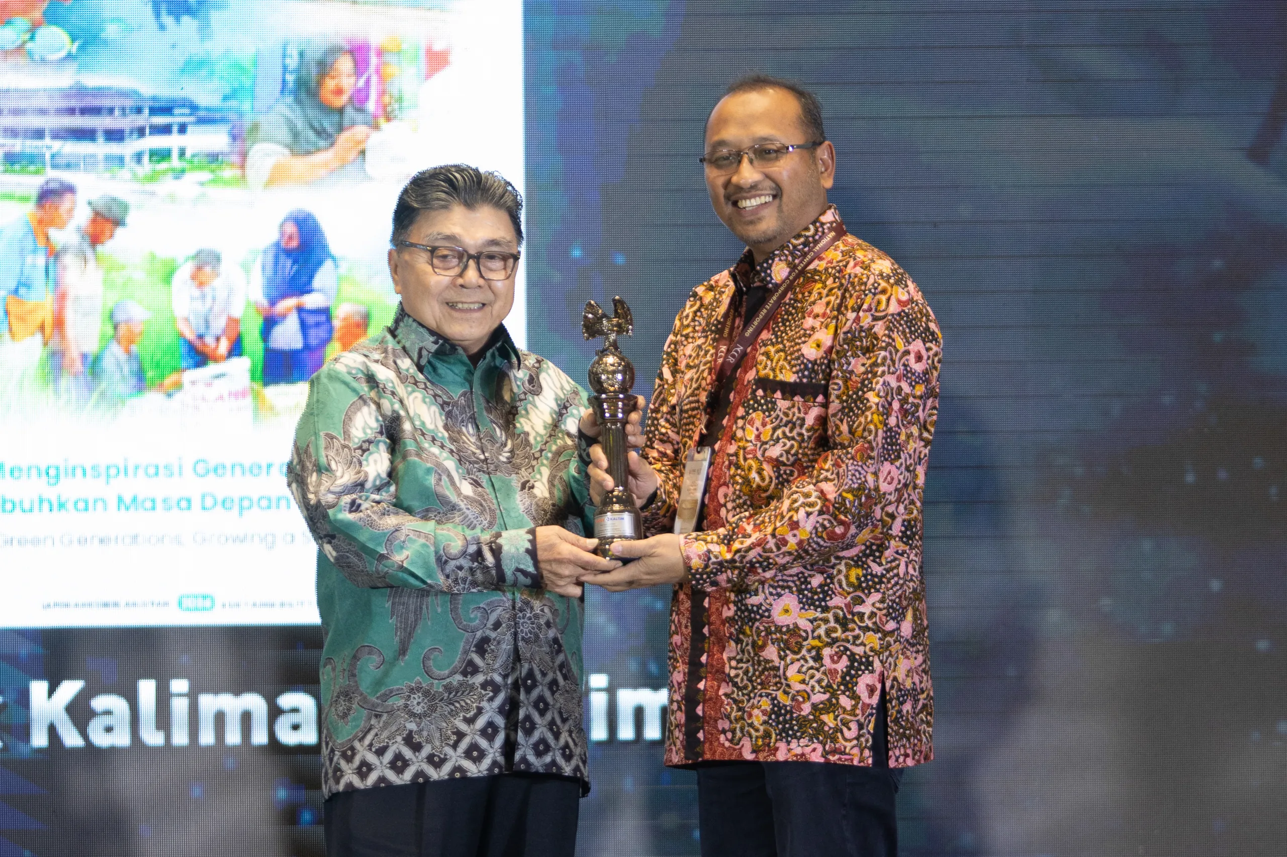 Pertegas Komitmen ESG, Pupuk Kaltim Raih Platinum ASRRAT Ke-8