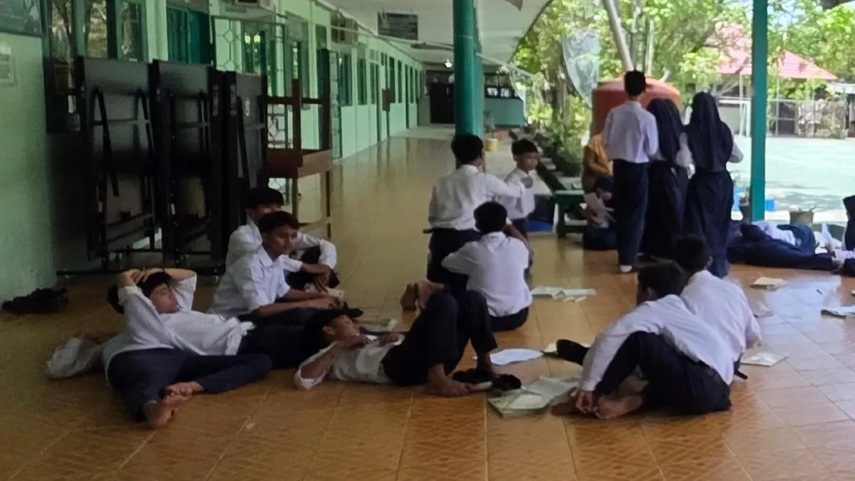 Kegiatan Tadarus dan Salat Berjamaah Jadi Rutinitas Harian Siswa SMPN 3 Bontang