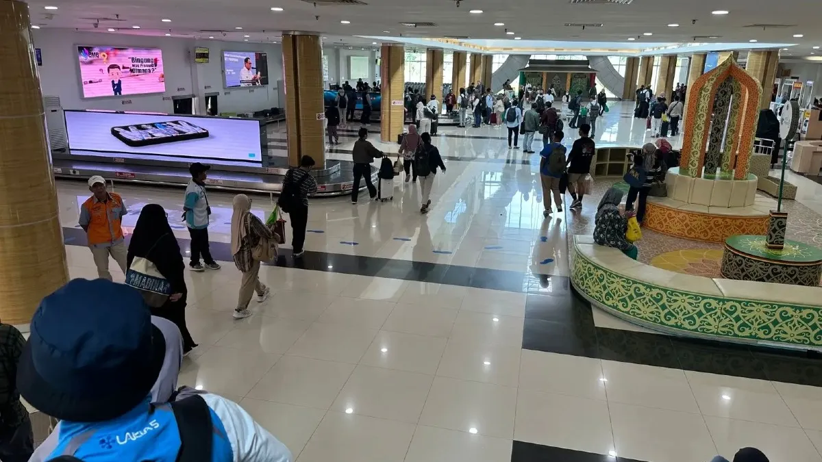 Harga Tiket Pesawat di Bandara APT Pranoto Melejit Akibat Kenaikan Harga Avtur
