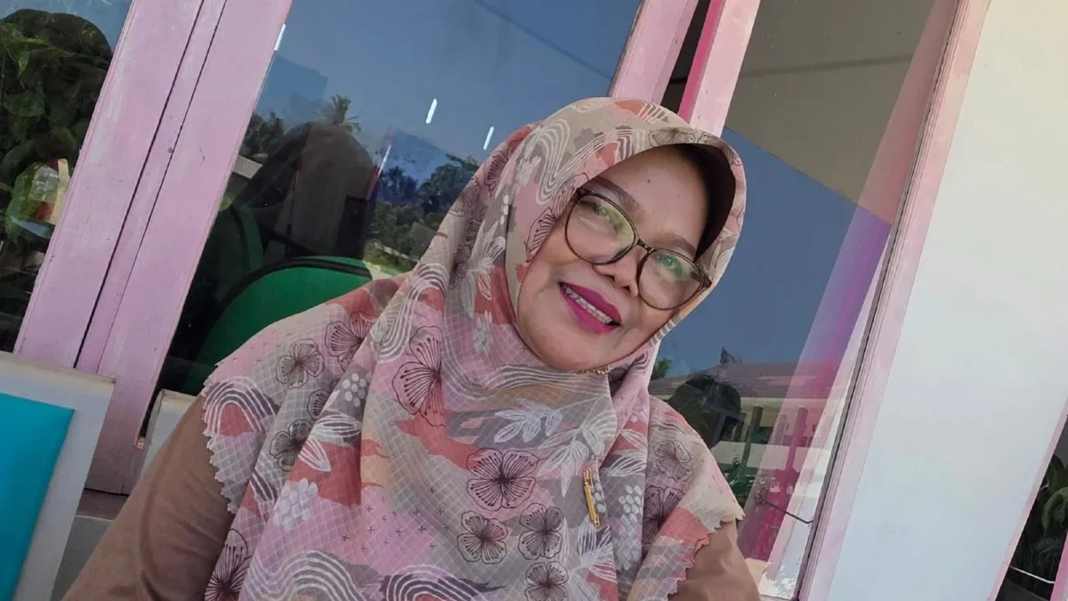 Kepala SDN 002 Bontang Barat, Suhartini.
