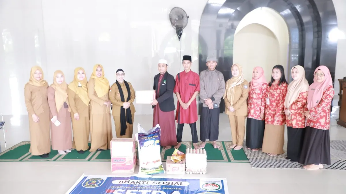 Setda dan DWP Bontang Sebar Kebaikan di 3 Titik, Salurkan Bantuan Lengkap ke Panti dan Ponpes