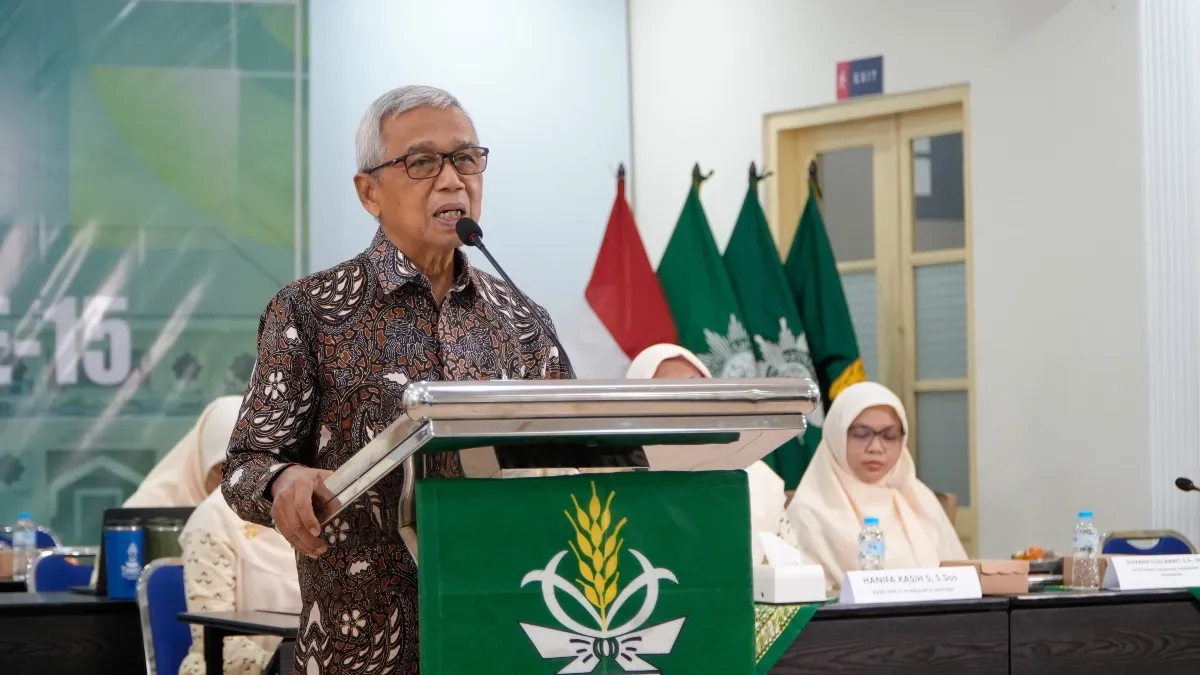 Busyro Muqoddas mewakili PP Muhammadiyah membuka secara resmi Sidang Pra Muktamar ke-15 Nasyiatul Aisyiyah.