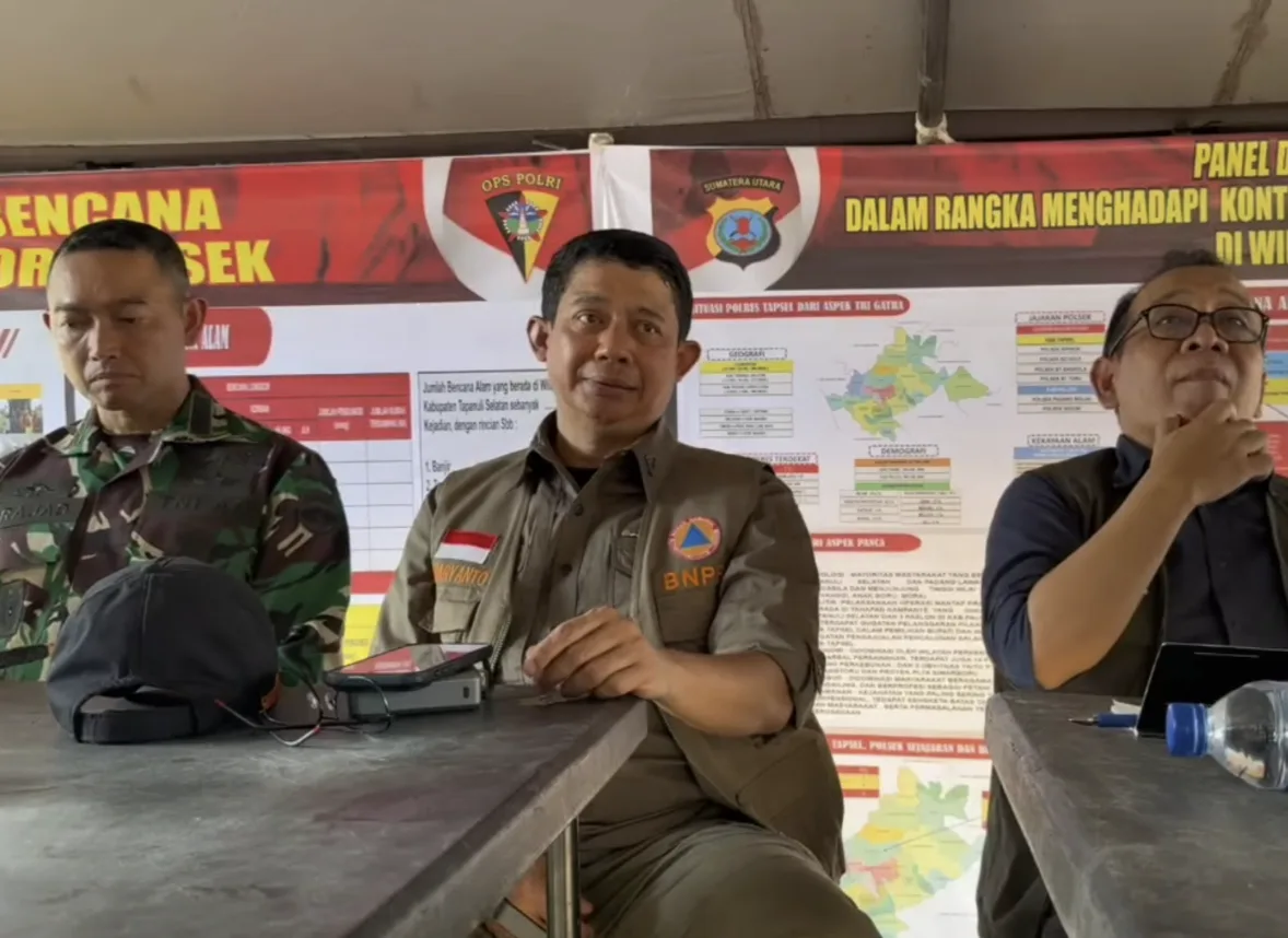Kepala BNPB Minta Maaf ke Bupati Tapsel, Akui Tak Mengira Dampak Bencana Sebesar Ini: “Saya Surprise”