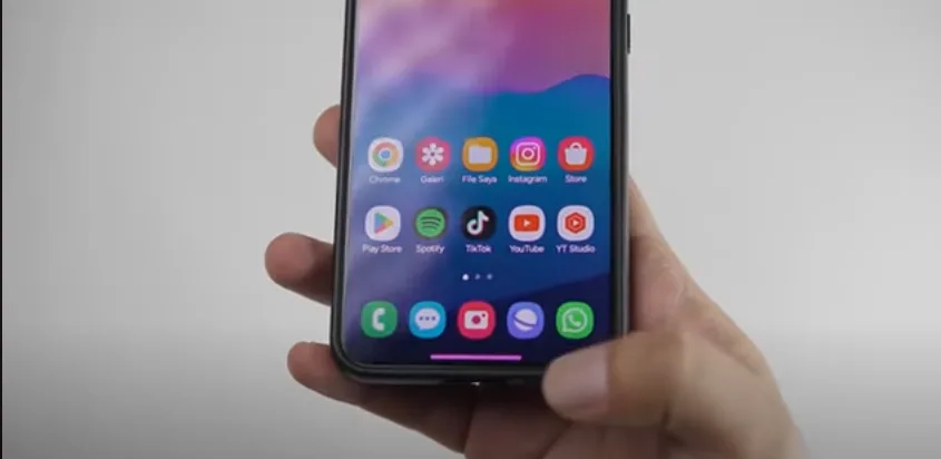 Mengubah Warna Navigasi Bar di HP Samsung Jadi Warna Apa Saja, Tanpa Root