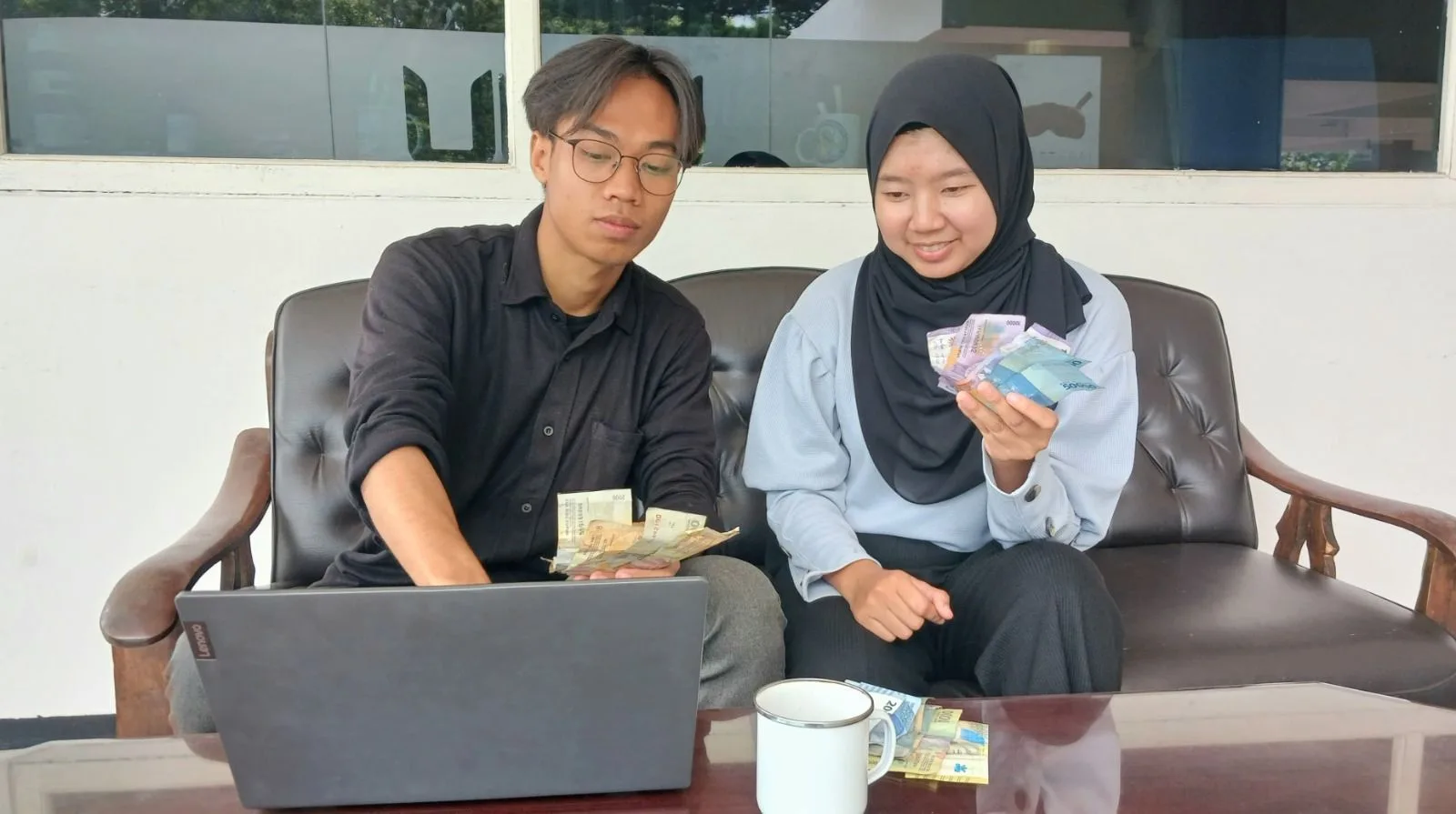 Tips Mengatur Keuangan Bagi Pasangan Muda