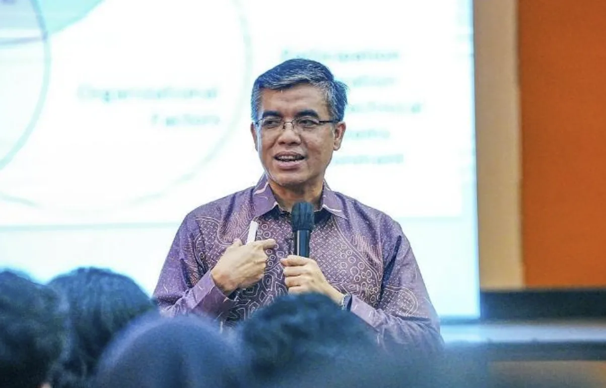 UMP 2025 Naik? Begini Pertemuan Menaker dengan Prabowo hingga Menko Airlangga Soal Kenaikan Upah Minimum Provinsi