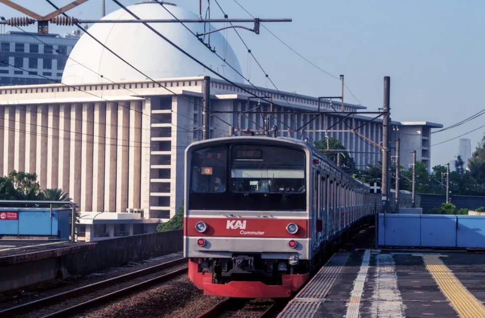 Ini Daftar ASN yang Dikecualikan dari Aturan Wajib Naik Transportasi Umum di Jakarta Setiap Rabu