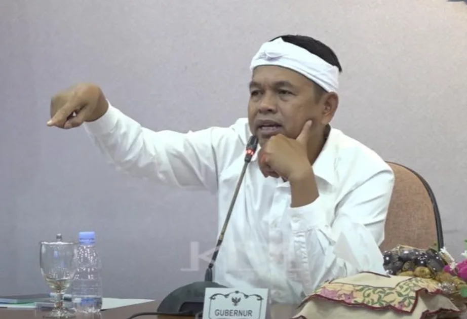 Dedi Mulyadi Serahkan Rp300 Juta untuk Korban Kekerasan Eks Sirkus OCI: “Masa Lalu Tak Bisa Diubah, Tapi Masa Depan Bisa Diperjuangkan”