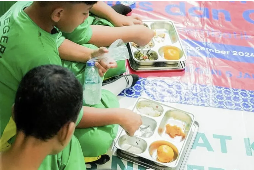 Makan Bergizi Gratis Prabowo Serap Rp2,3 Triliun, 3,2 Juta Warga Sudah Menikmati Manfaatnya