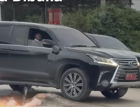 Setir Sendiri Ratusan Kilometer, Gubernur Kaltim Ungkap Biang Kerok Rusaknya Jalan ke Kubar