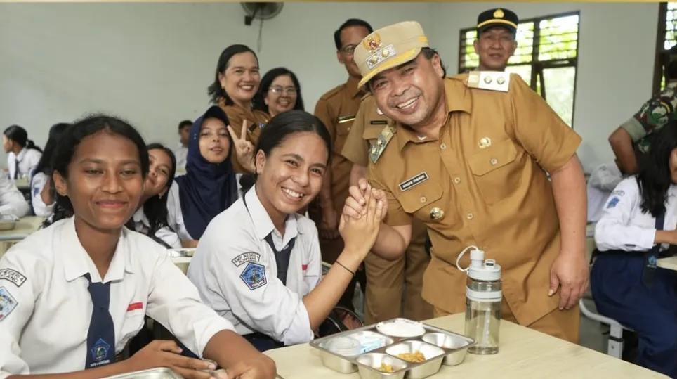 Program Makan Bergizi Gratis Diluncurkan, Wawali Agus Haris Ajak Gotong Royong Kejar Target 16 Dapur