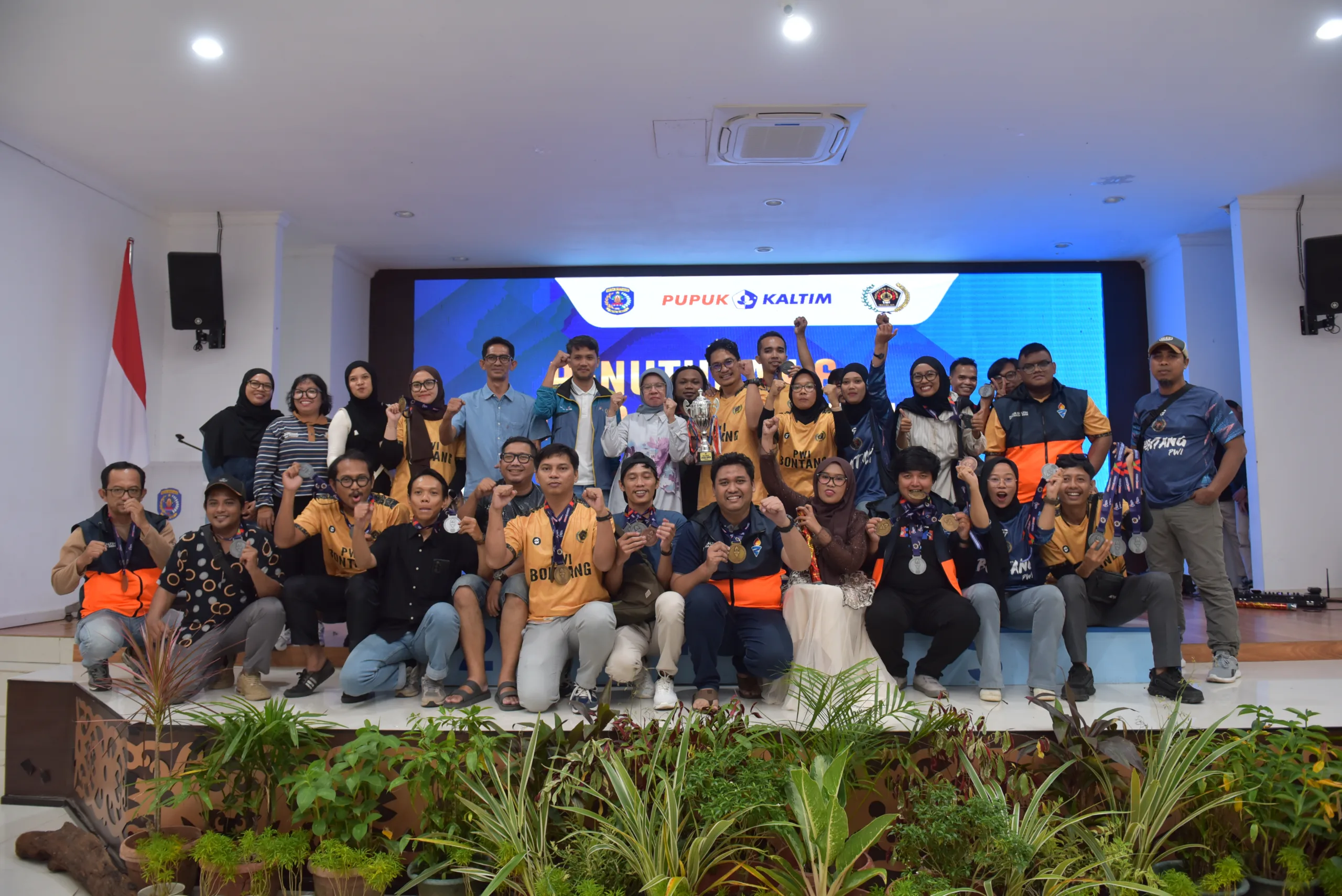 Raup 10 Medali Emas di Pupuk Kaltim Porwada 2025, Bontang Jadi Juara Umum