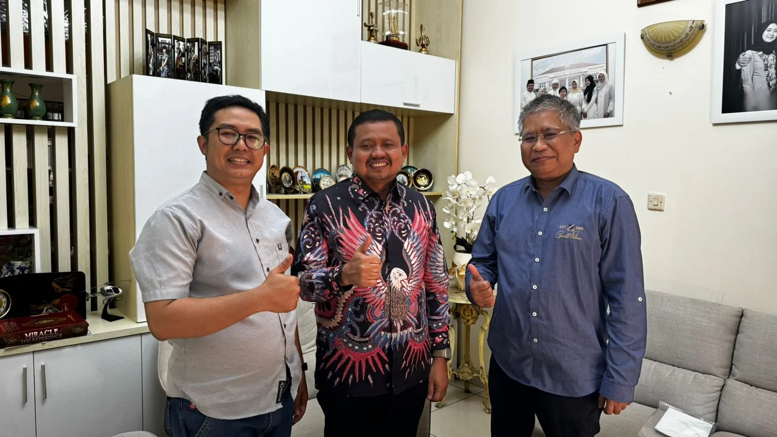 Cerita Dony Ahmad Munir Mengenai Keberlanjutan Penanganan Pengangguran di Sumedang Saat Bertemu Tim Promedia