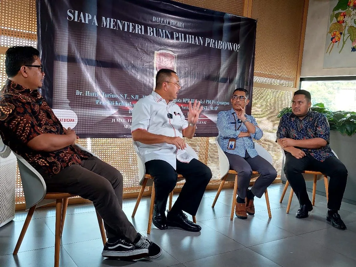 Riko Noviantoro: Menteri BUMN Harus Profesional dan Paham Peta Ekonomi Nasional