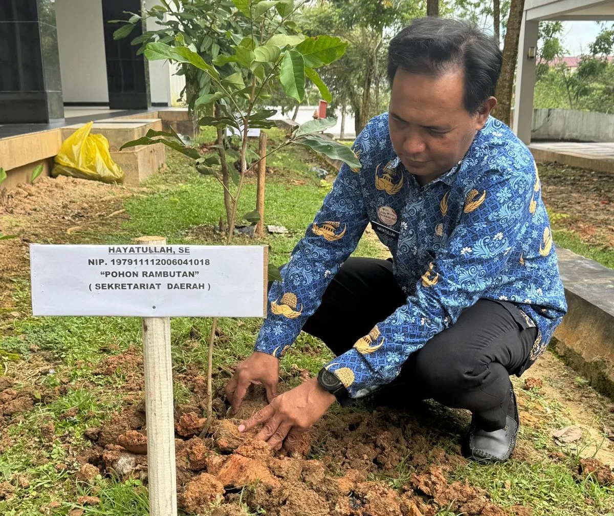 ASN Setda Bontang Tanam Pohon dan Biopori usai Pengangkatan PPPK dan Kenaikan Pangkat PNS