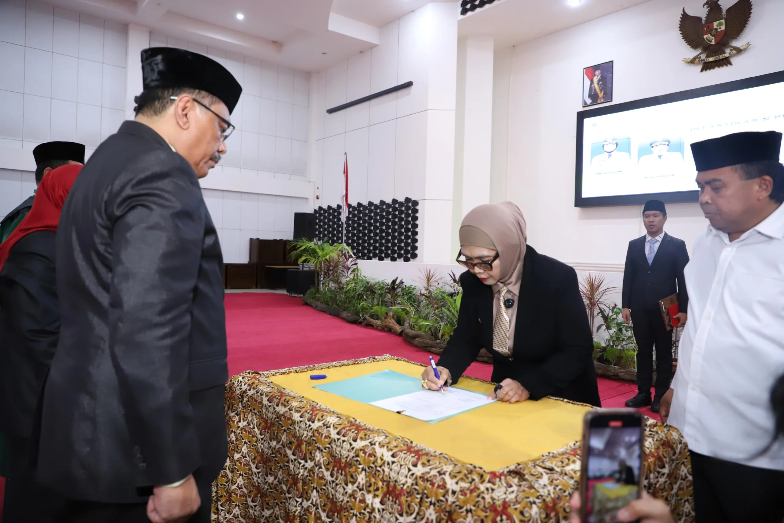 Pemkot Bontang Miliki Pj Sekda Baru, Akhmad Suharto Resmi Dilantik Wali Kota Neni Moerniaeni