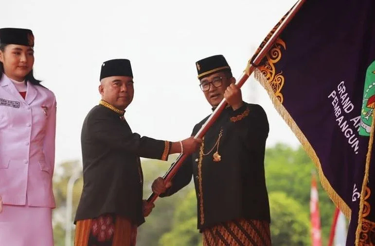 Pemprov Kaltim Serahkan 23 Arindama dan 2 Grand Arindama kepada 10 Kabupaten/Kota Berprestasi, Bontang Raih 3 Penghargaan