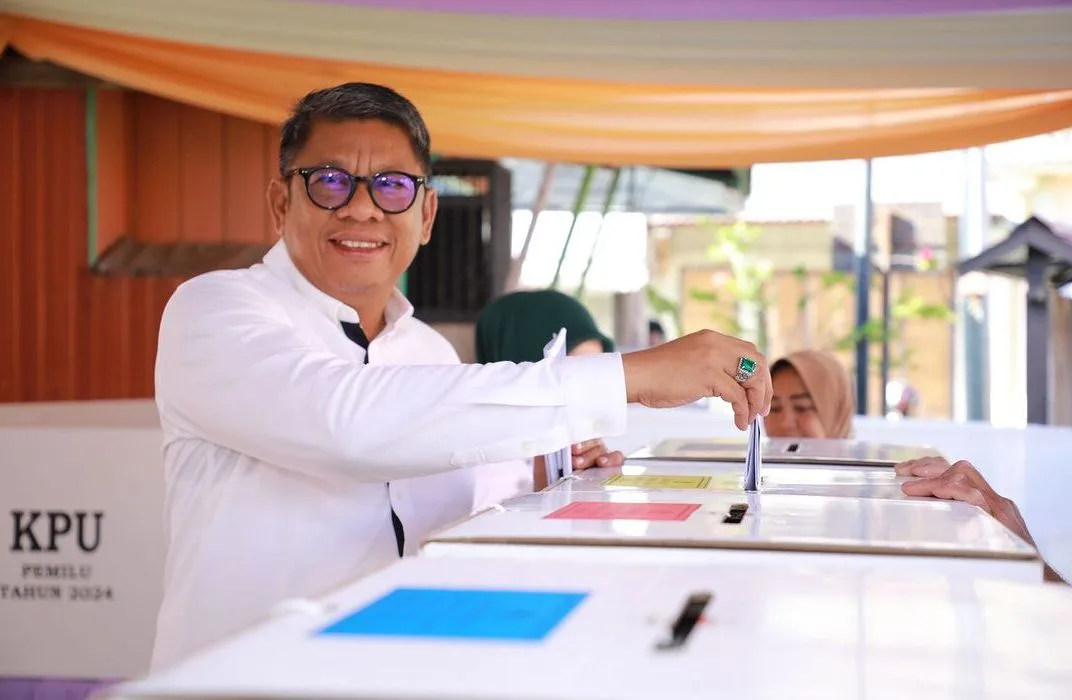 Wali Kota Bontang Salurkan Hak Suara di TPS 037 Tanjung Laut Indah, Ini Pesannya Usai Mencoblos