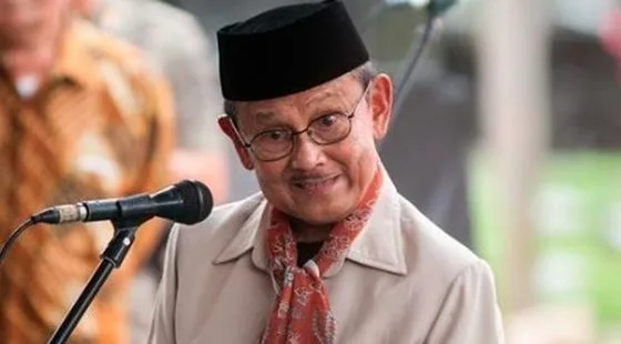 Rupiah Melemah ke Rp16.400, Dapatkah Strategi BJ Habibie saat Krisis 1998 Menjadi Solusi?