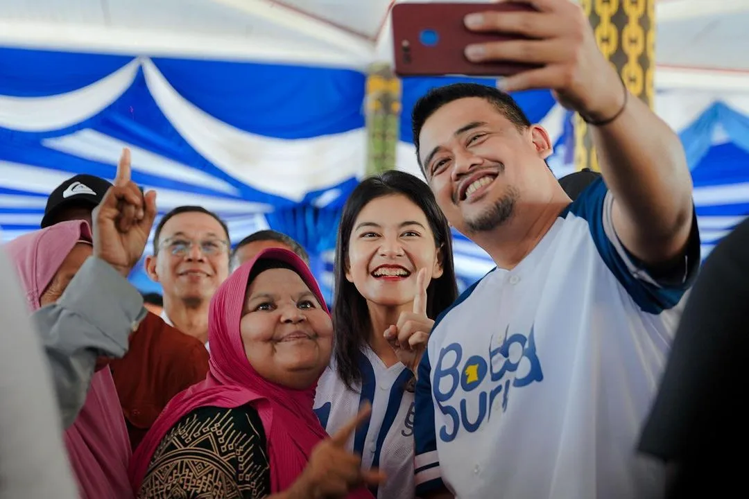 Setelah Kaesang, Bobby-Kahiyang Muncul Sebagai ‘Anak dan Mantu Mulyono’