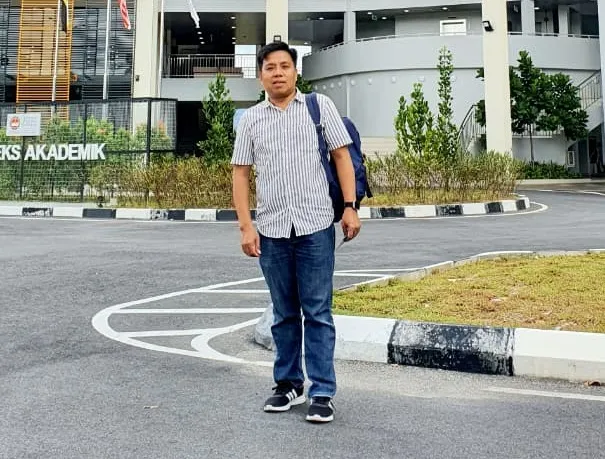 Lawan Hoaks dengan 'Strategi Firefighter', Dosen UMM Raih Gelar Doktor di Malaysia