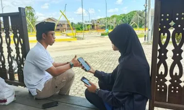 Denting Tingkilan di Tanah Guntung: Dedikasi Ridwan Yin Sindat Menjaga Api Warisan di Tengah Arus Modernisasi