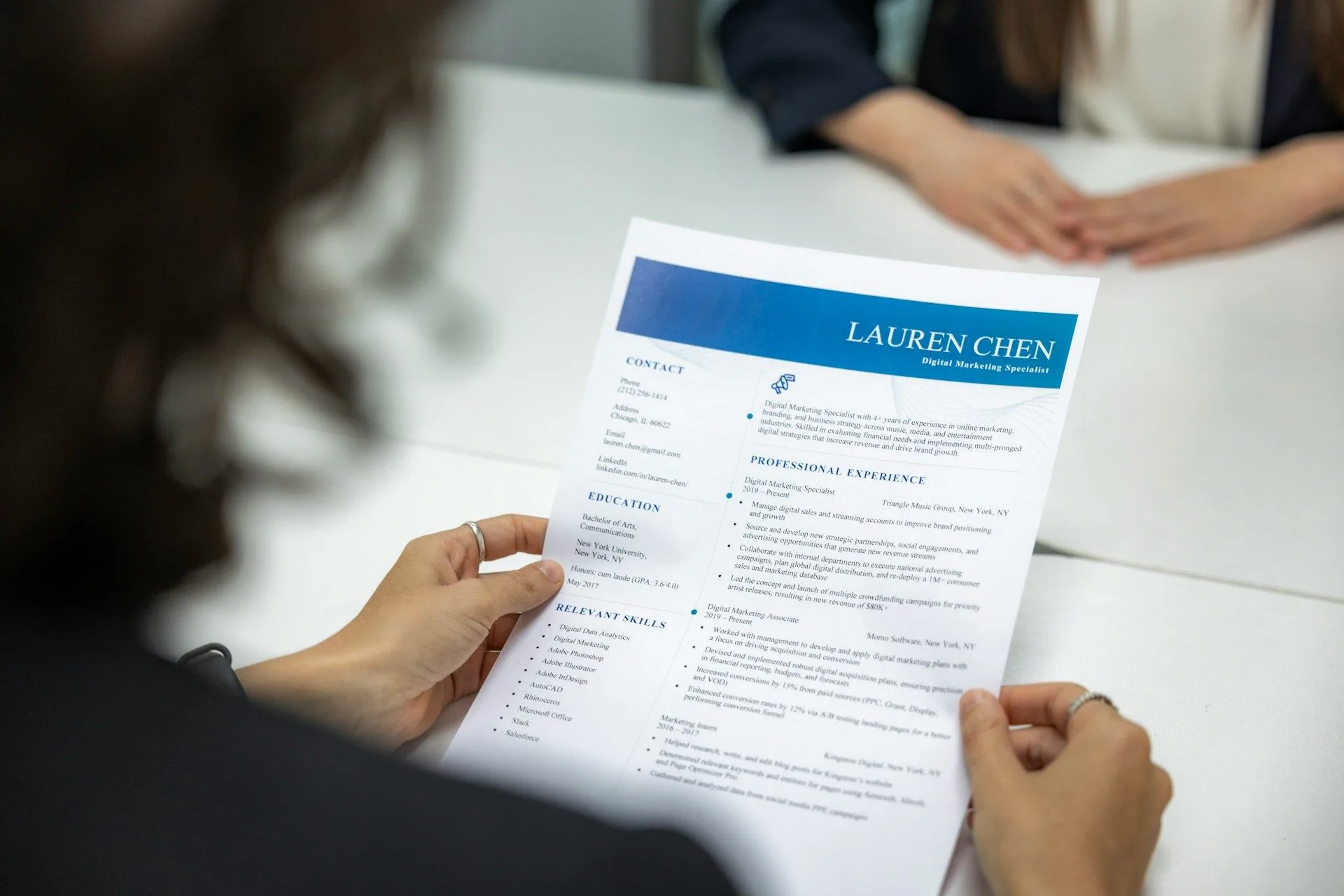 Optimalkan CV Anda agar Lolos ATS: 5 Website Pembuat CV Terbaik