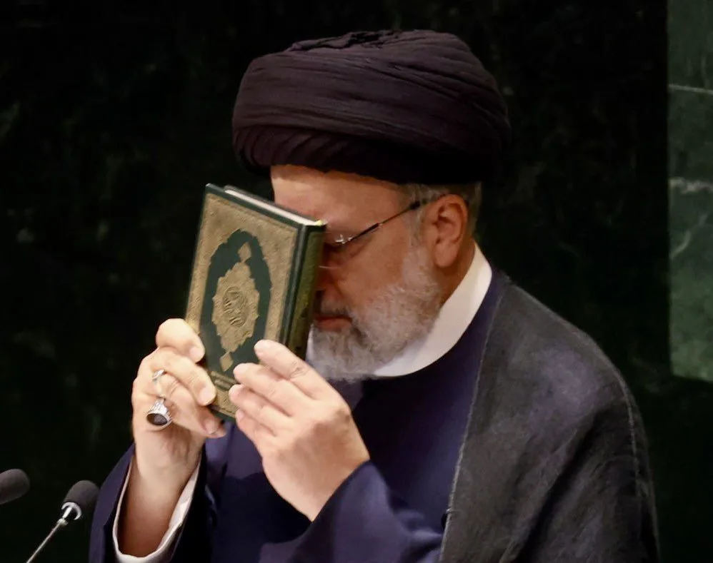 BREAKING NEWS, Presiden Iran Ebrahim Raisi Dikabarkan Tewas dalam Kecelakaan Helikopter