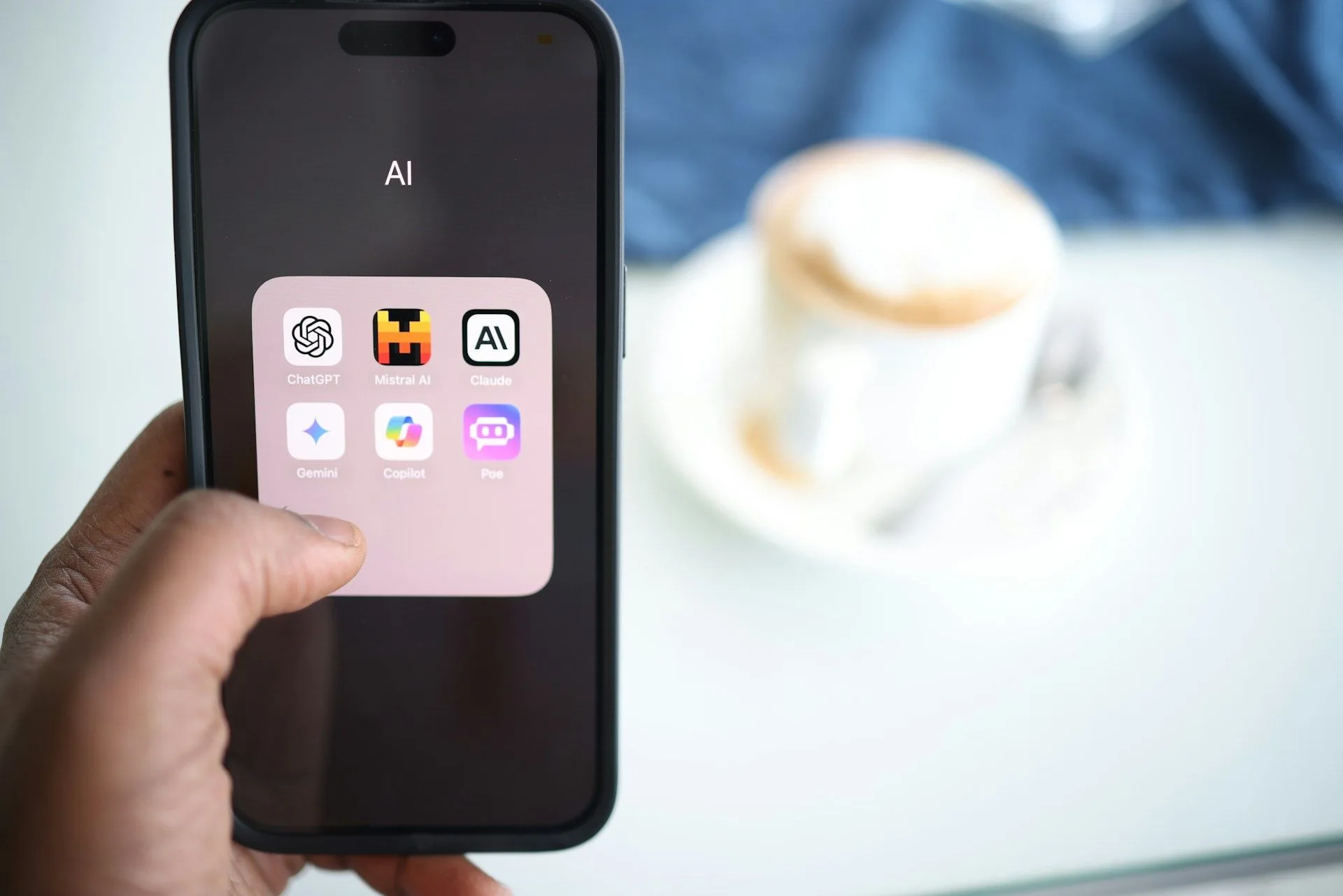 Gemini Kini Hadir di Pixel Tablet, Google Assistant Tetap Dipakai?