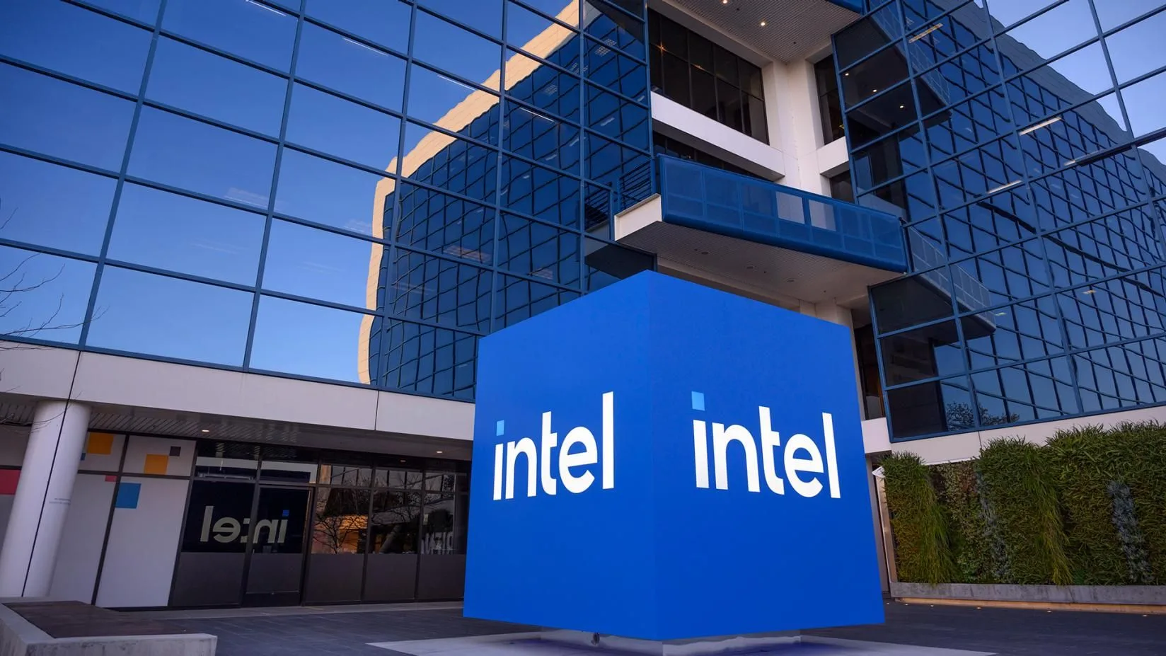 Ucapan Kontroversial, Intel Rugi karena TSMC Hapus Diskon Chip hingga 40 Persen