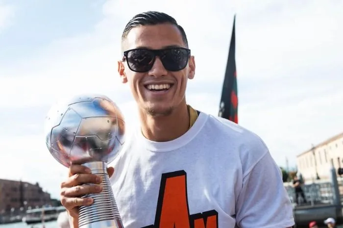 Jay Idzes Ungkap Perjalanan Kariernya, Pernah Jadi Pemain Futsal Sebelum Bersinar di Liga Italia