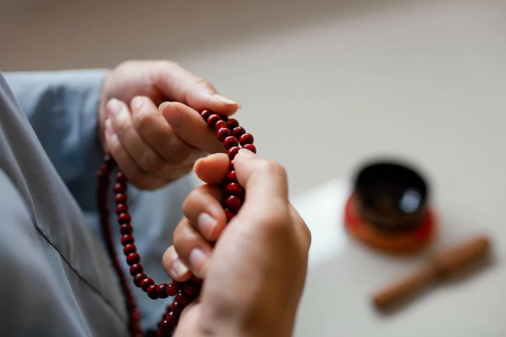Teks Khutbah Jumat 25 Oktober 2024, Kebaikan di Dunia dan Akhirat