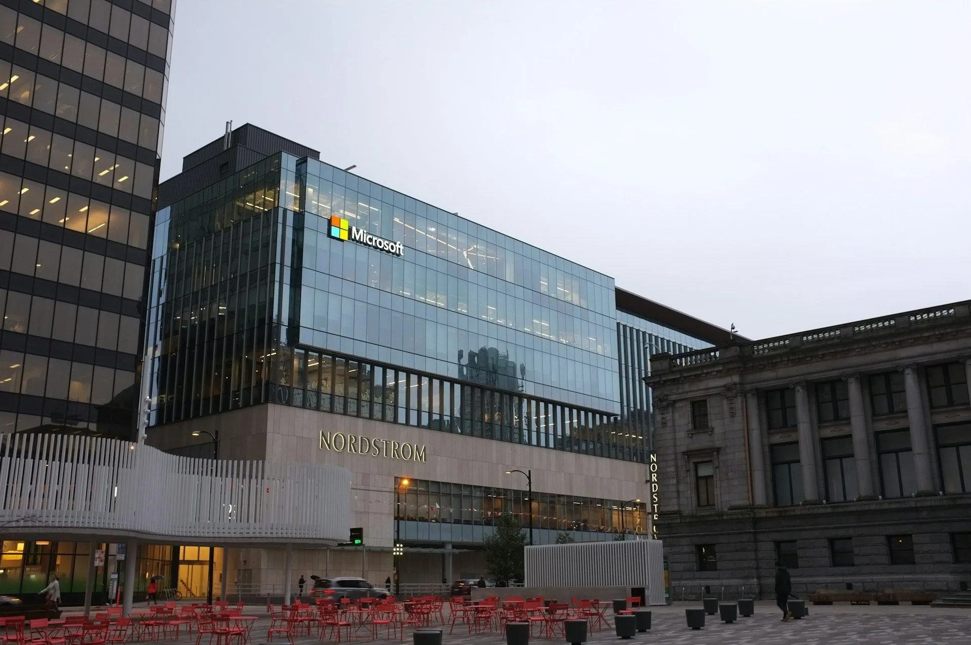 Microsoft Bangun Pusat Data Besar di Spanyol, Investasi Sebesar USD 2,4 Miliar