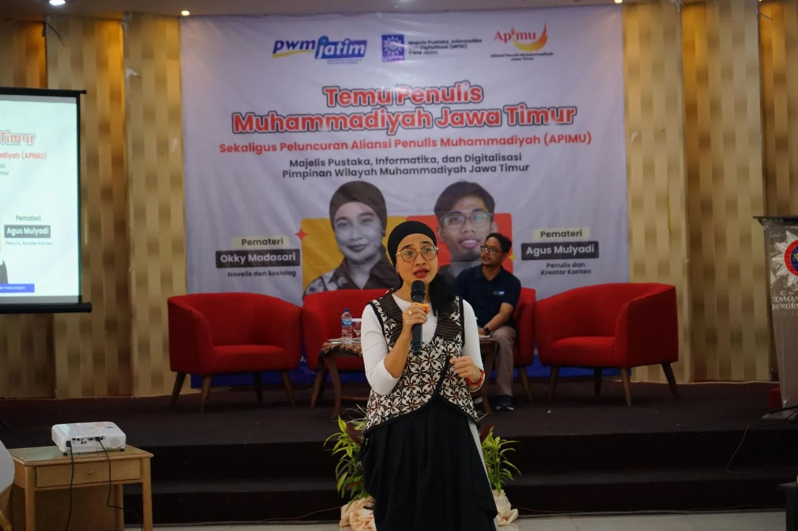 MPID PWM Jatim Luncurkan APIMU, Undang Okky Madasari untuk Pertajam Ilmu