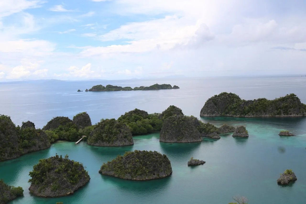 Tambang Nikel di Raja Ampat Beroperasi Lagi Atas Perintah Presiden, Menteri LH: Akan Kami Tinjau 2 Bulan Sekali