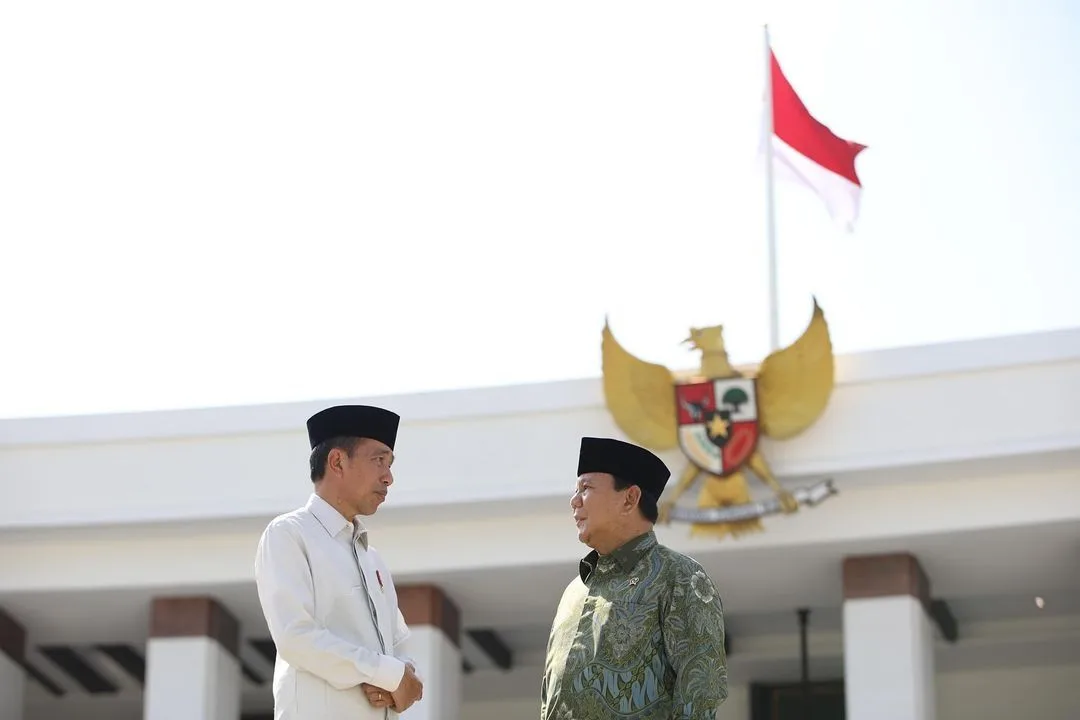 Perbedaan Gaya Pidato Perdana Prabowo dan Jokowi sebagai Presiden RI