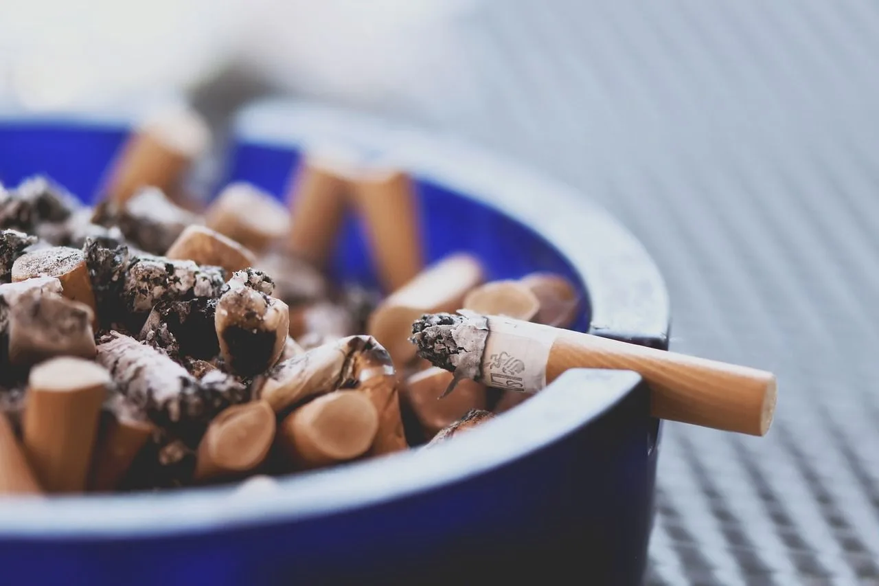 Jangan Sepelekan Asap Rokok, Ancaman Kanker Paru Mengancam Kesehatan Perokok Aktif dan Pasif