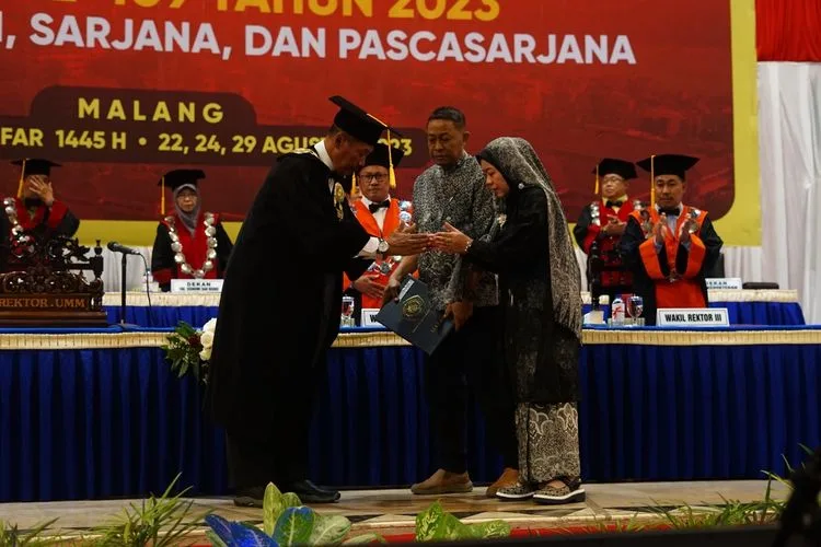 Bela Sungkawa, UMM Kembalikan Biaya Kuliah Mahasiswa yang Wafat