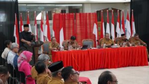 Pemerintah Kabupaten Kutai Kartanegara (Pemkab Kukar) menggelar kegiatan “Ngapeh Hambat” dalam rangka mengevaluasi pelaksanaan Anggaran Pendapatan Belanja Daerah (APBD) Tahun Anggaran 2023 serta mempersiapkan rencana APBD tahun 2024. (Pemkab Kukar for Portalbontang.com)