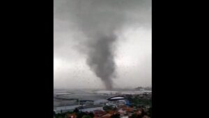 Tornado Rancaekek pada Rabu 21 Februari 2024 disebut sebagai tornado pertama di Indonesia.