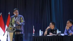 Wali Kota Bontang Basri Rase saat menyampaikan usulan sebagai Ketua Komisariat Wilayah V dalam Rakernas Apeksi XVII 2024 di Balikpapan.