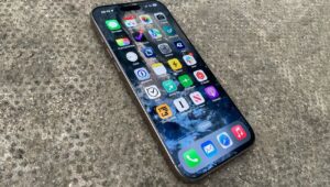 Meskipun tidak membawa perbedaan besar dari pendahulunya, iPhone 16 Pro Max hadir dengan beberapa peningkatan yang layak dengan harga premium.