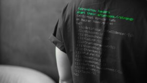 Ilustrasi kelompok aktivis hacker. Teguh Aprianto ungkap fakta mengejutkan soal klaim ransomware BRI oleh Bashe
