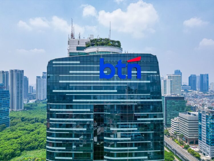 PT Bank Tabungan Negara (Persero) Tbk (BTN) telah memulai proses akuisisi terhadap bank umum syariah, yakni PT Bank Victoria Syariah (BVIS).