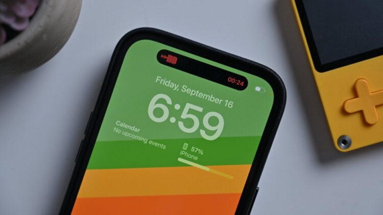 Dynamic Island di iPhone 14 Pro. Fitur serupa dikabarkan akan muncul di iPhone SE 4.