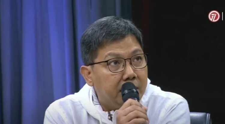 Potret pengamat sepak bola di Indonesia, Tommy Welly alias Bung Towel yang berkomentar soal pemecatan PSSI ke pelatih Garuda, Shin Tae-yong.