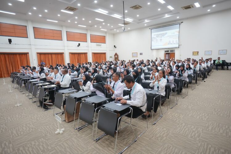 Peserta orientasi PPPK Bontang 2025 sebanyak 4 angkatan di BPSDM Kaltim, kini resmi ditutup.