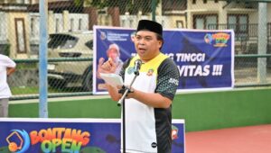 Wakil Wali Kota Bontang, Agus Haris, secara resmi membuka Turnamen Pickleball Bontang Open 2025.