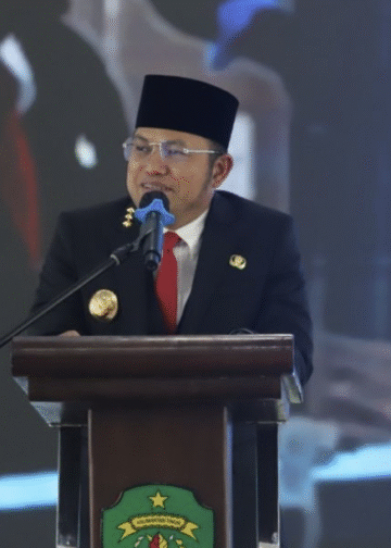 Gubernur Kaltim mendorong peralihan ke tumbler atau wadah minum yang dapat digunakan berulang kali, sebagai langkah konkret mendukung pengurangan sampah plastik. (Instagram @beritapemprovkaltim)