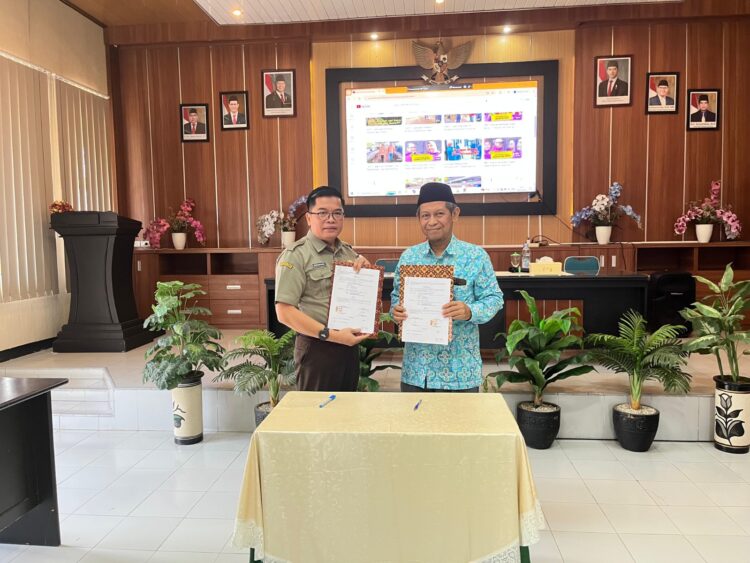 Penandatanganan Nota Kesepahaman (Memorandum of Understanding/MoU) dan Perjanjian Kerjasama (Memorandum of Agreement/MoA) antara Universitas Muhammadiyah Metro (UM Metro) dan Balai Veteriner Lampung. (UM Metro)